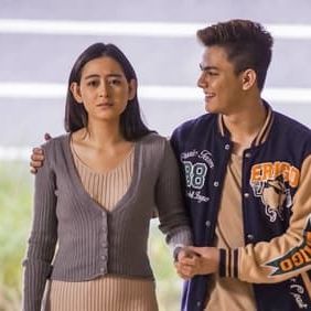 Photo Chasing Virgins