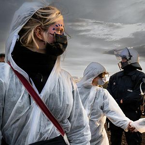 Photo Au nom du maintien de l'ordre
