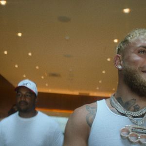 Photo L'Envers du sport : Jake Paul, l'enfant terrible de la boxe