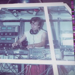 Photo Italo Disco, le son scintillant des années 80