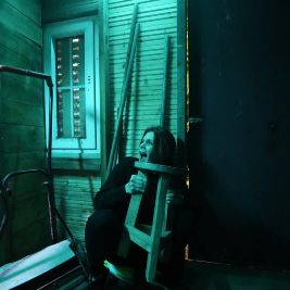 Photo Suburban Screams