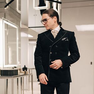 Photo Becoming Karl Lagerfeld