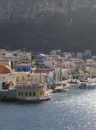 poster du film Kastellorizo, une île au cœur du monde