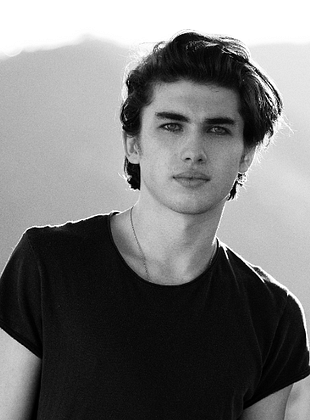 Charlie Evans - AlloCiné