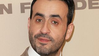 image de Fou Mais Vrai : Jonathan Cohen a doublé Brad Pitt !