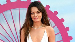 image de Fou Mais Vrai : Emma Mackey joue dans "Barbie" à cause de sa ressemblance avec Margot Robbie !