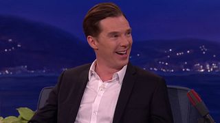 image de Benedict Cumberbatch mal à l'aise avec une scène sexy de "Star Trek"
