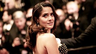 image de Cannes 2015 - Salma Hayek sur les marches