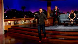 image de Chris Pratt court en talons hauts !