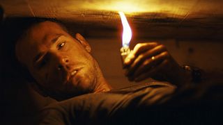 image de Les personnages bloqués au même endroit pendant tout le film