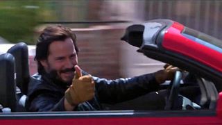 image de Keanu Reeves dans une course-poursuite... à vitesse raisonnable !
