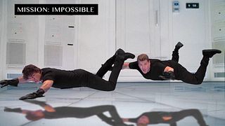 image de Tom Cruise revisite sa carrière avec James Corden !
