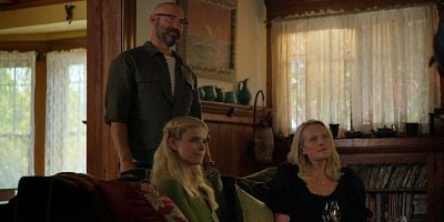 poster de la série Louise