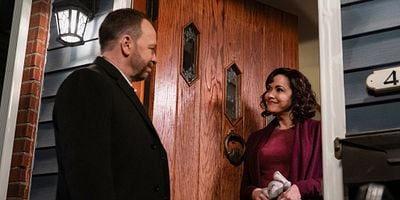 poster de la série Cartes sur table