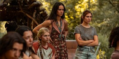 poster de la série 12 Angry Girls and 1 Drunk Travis