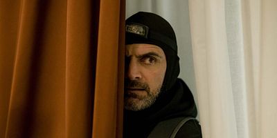 poster de la série L’étau se resserre