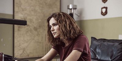 poster de la série La valise échouée