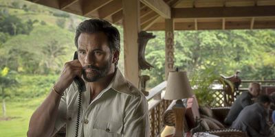 poster de la série We're at War