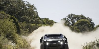 poster de la série Traverser les tempêtes