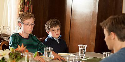 poster de la série La bonne éducation