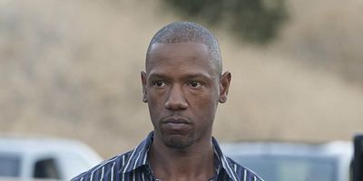 poster de la série Etre...