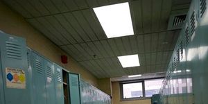 poster de la série Les regrets se ramassent à la pelle