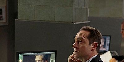 poster de la série Costume sur mesure