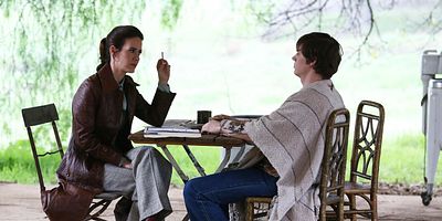 poster de la série L'orage qui menace