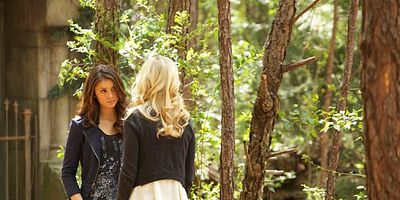 poster de la série Revenir, ensemble