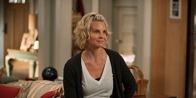 poster de la série All That's Left Is The Hugging