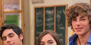 poster de la série Des vacances bien remplies