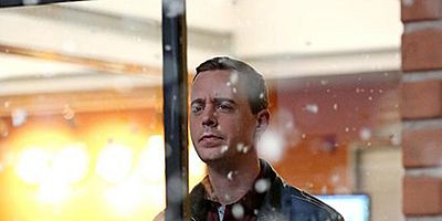 poster de la série Cloués au sol