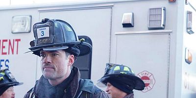 poster de la série Carnage aux urgences