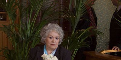 poster de la série Les tueurs de Mme. Kalendova