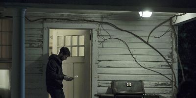 poster de la série All Alone Now