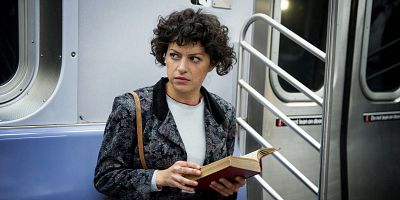 poster de la série La femme qui en savait trop