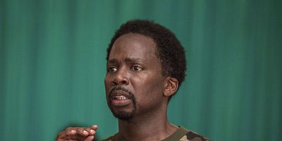 poster de la série Autoportrait