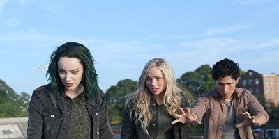 poster de la série Jeunes experts en renfort