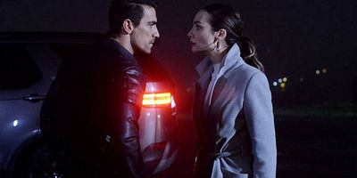 poster de la série Siyah Beyaz Aşk 24.Bölüm