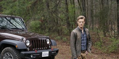 poster de la série MacGyver + MacGyver