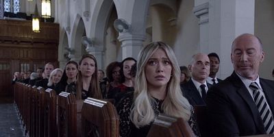 poster de la série Pas de mariage et un enterrement