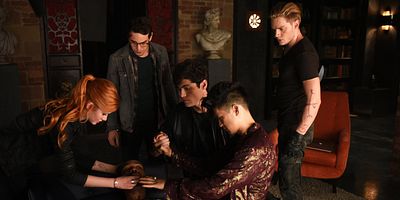 poster de la série Des anges et des hommes