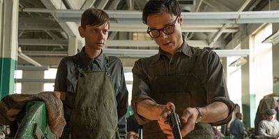 poster de la série La Femme Esquissée