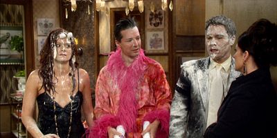 poster de la série Joyeux anniversaire Karen