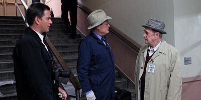 poster de la série Ne rien demander, ne rien dire