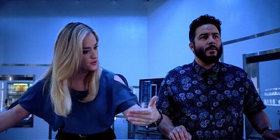 poster de la série Toute aide est la bienvenue