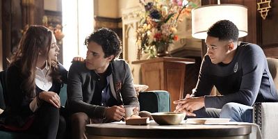 poster de la série Sous les projecteurs