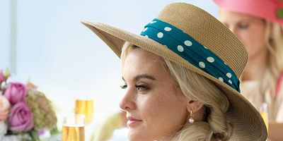 poster de la série Samedi, maman incarne la féminité