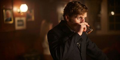 poster de la série A l'infini