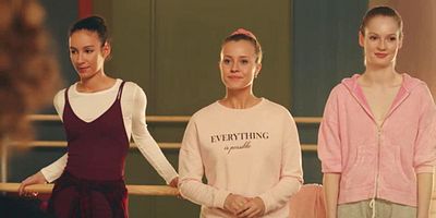 poster de la série Amies ou Ennemies ?